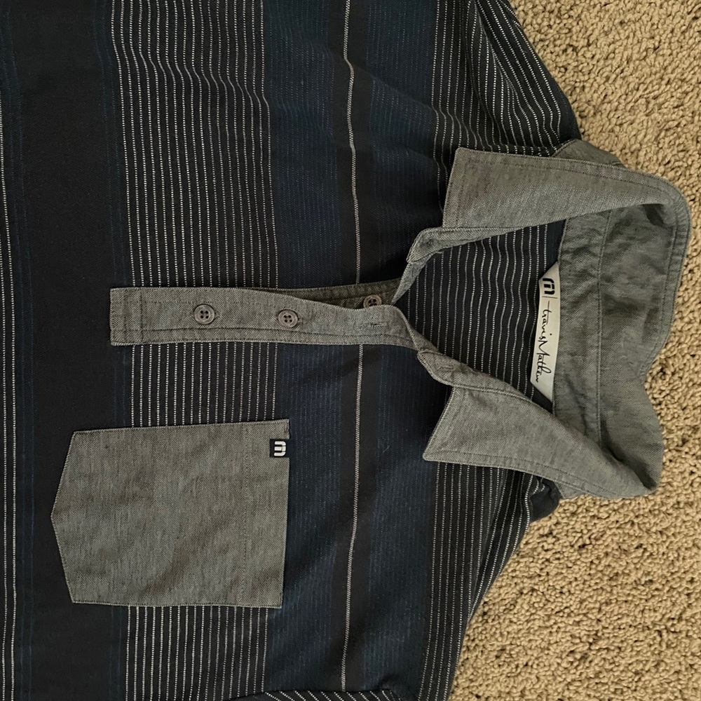 Travis Mathew Polo XL.